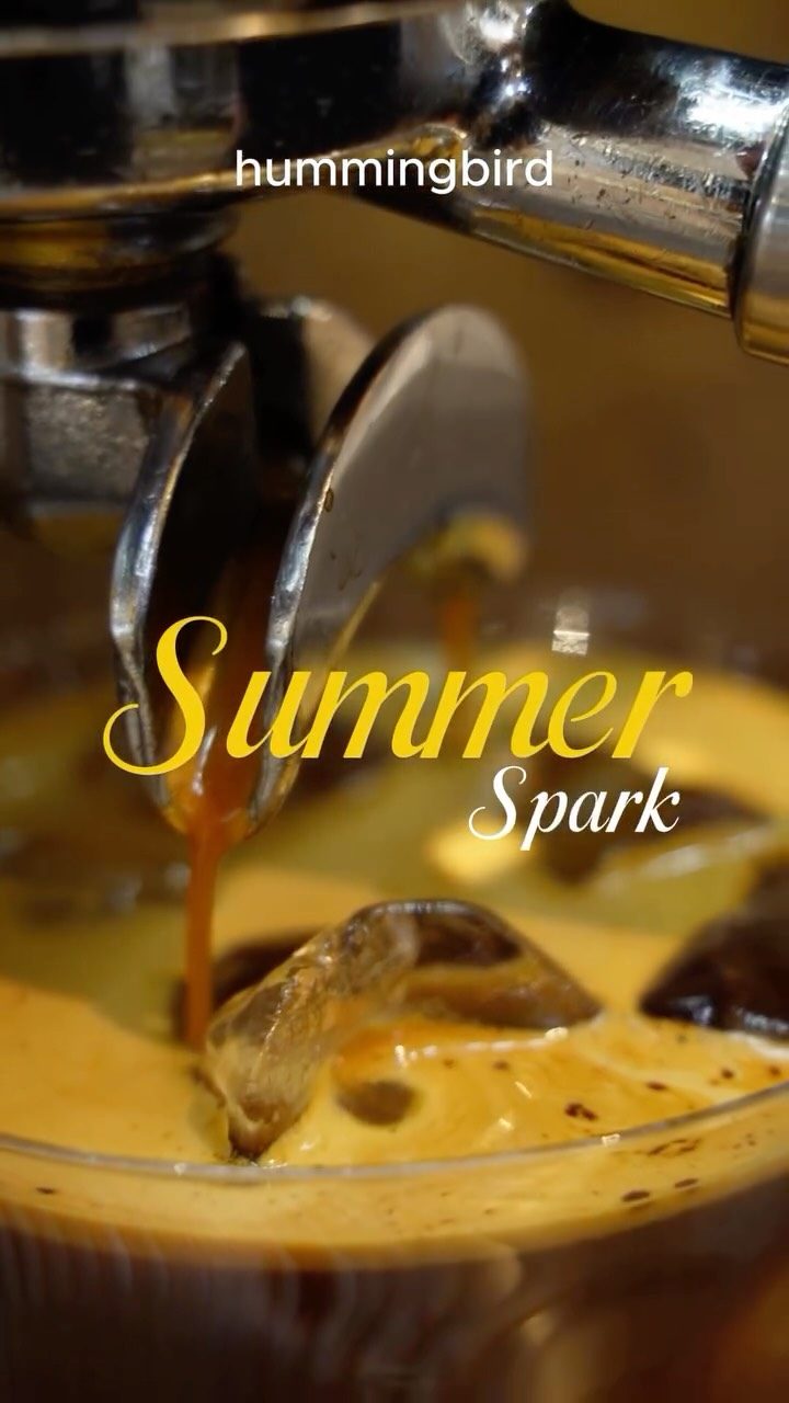'Summer Spark' — ly đá me kèm bánh cracker
