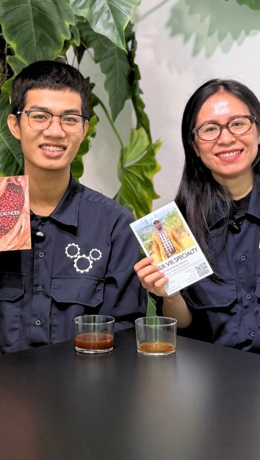 Đội ngũ trong đồng phục xưởng